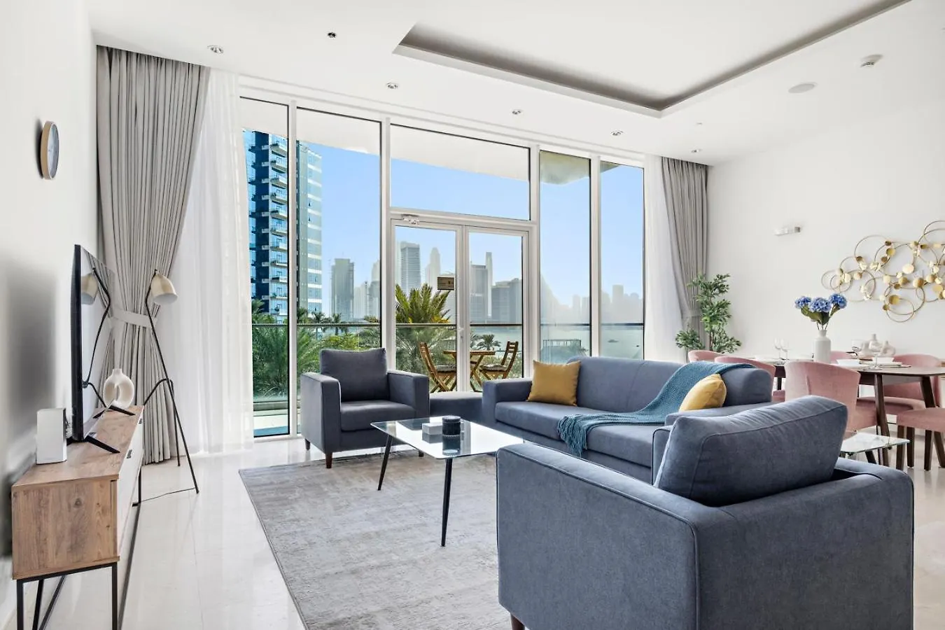 Luxury 1Br - Leisure Facilities Access - Sea View Apartment Dubai